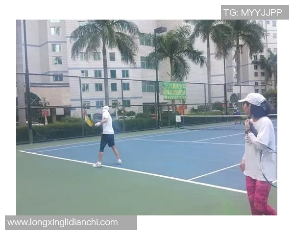 深圳网球队整体压制革新之路探索与未来发展展望 深圳网球队整体压制革新之路探索与未来发展展望