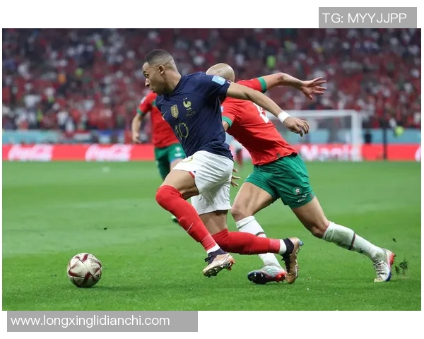 足球巨星自述:从绿茵场到人生舞台的奋斗与荣耀 足球巨星自述:从绿茵场到人生舞台的奋斗与荣耀