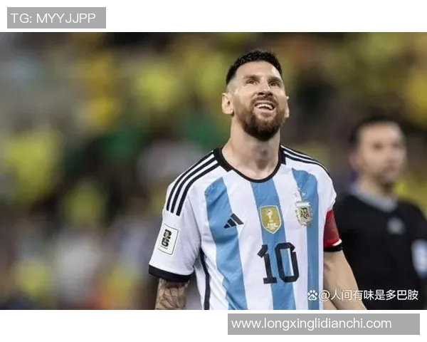 足球明星呼吁和平祈祷冲突尽快停战的感人瞬间